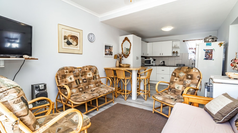 2 Bedroom Property for Sale in Hartenbos Central Western Cape